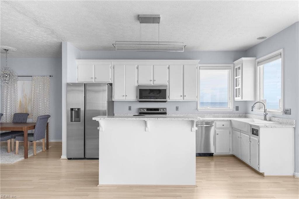 121 Grand View Drive, Hampton, VA 23664