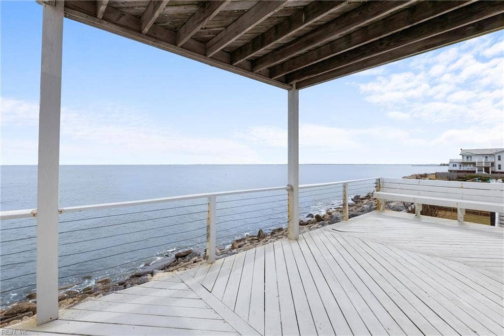 121 Grand View Drive, Hampton, VA 23664