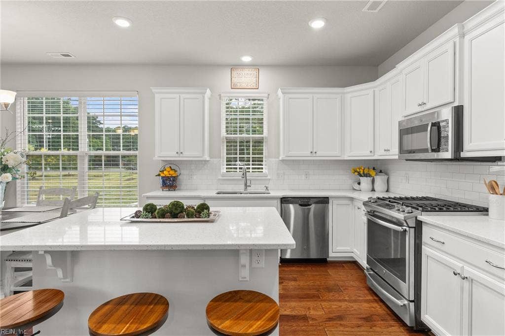 Quartz Countertops in the Kitchen and bathroms