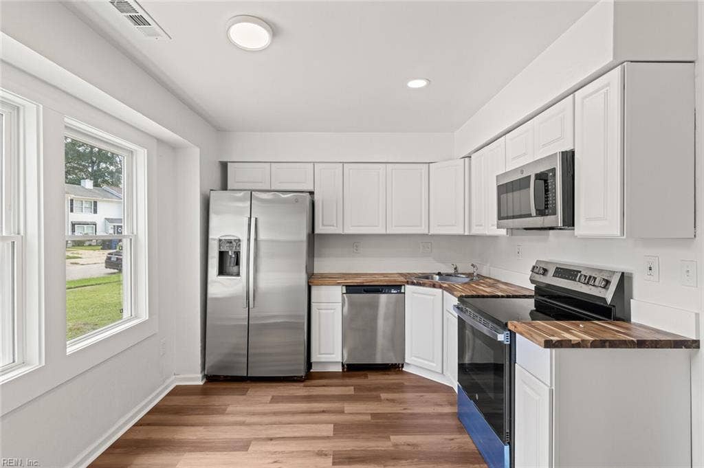 3964 Kiwanis Loop, Virginia Beach, VA 23456