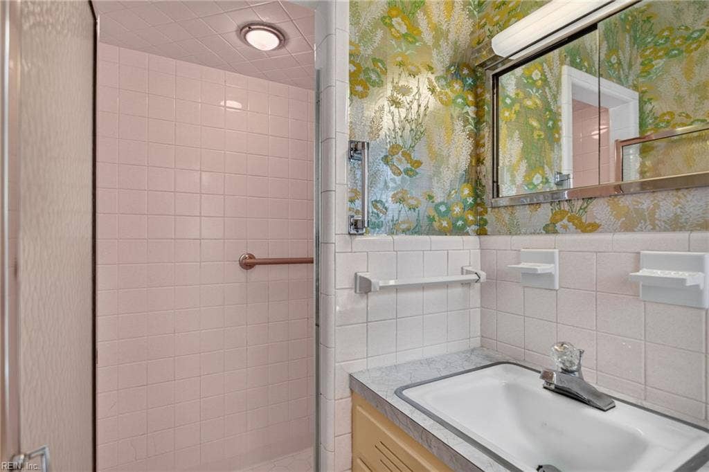 627 Dogwood Lane, Forest Hills, Suffolk, VA 23434 627 Dogwood Lane, Forest Hills, Suffolk, VA 23434