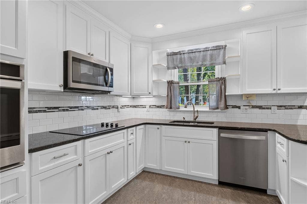 627 Dogwood Lane, Forest Hills, Suffolk, VA 23434 627 Dogwood Lane, Forest Hills, Suffolk, VA 23434