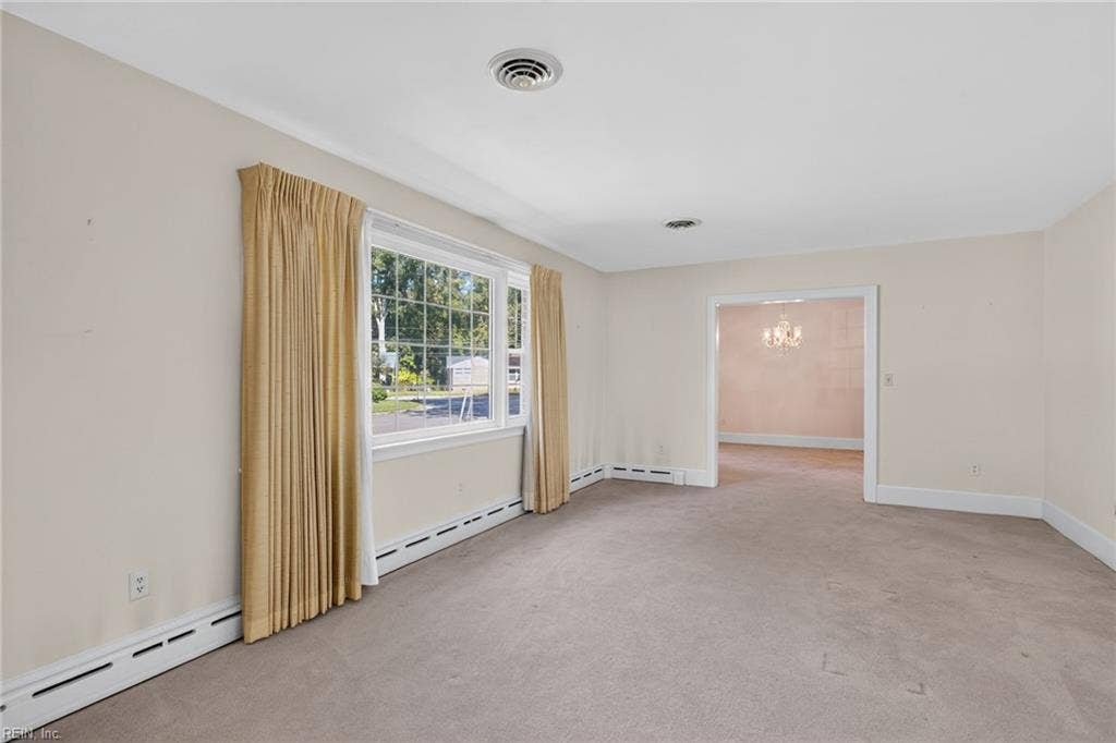 627 Dogwood Lane, Forest Hills, Suffolk, VA 23434 627 Dogwood Lane, Forest Hills, Suffolk, VA 23434