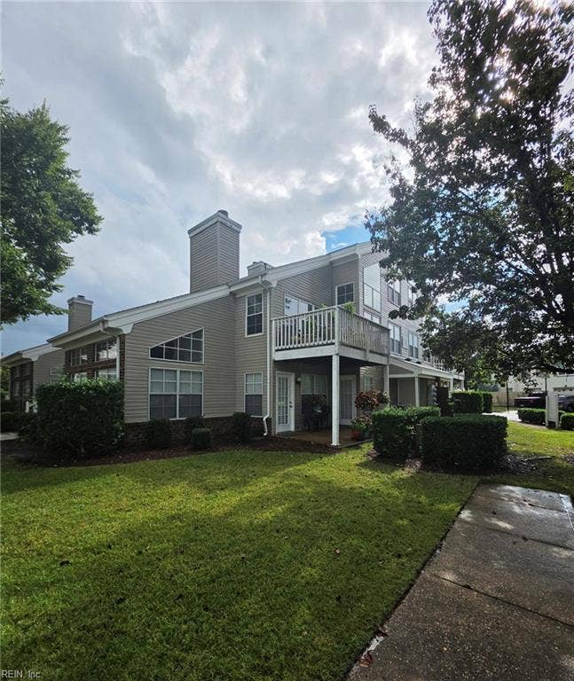 5112 Heathglen Circle, Woodbridge Condos, Virginia Beach, VA 23456 EXTERIOR
