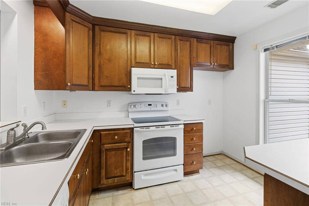723 Ironwood Drive, Eagle Sound, Yorktown, VA 23693