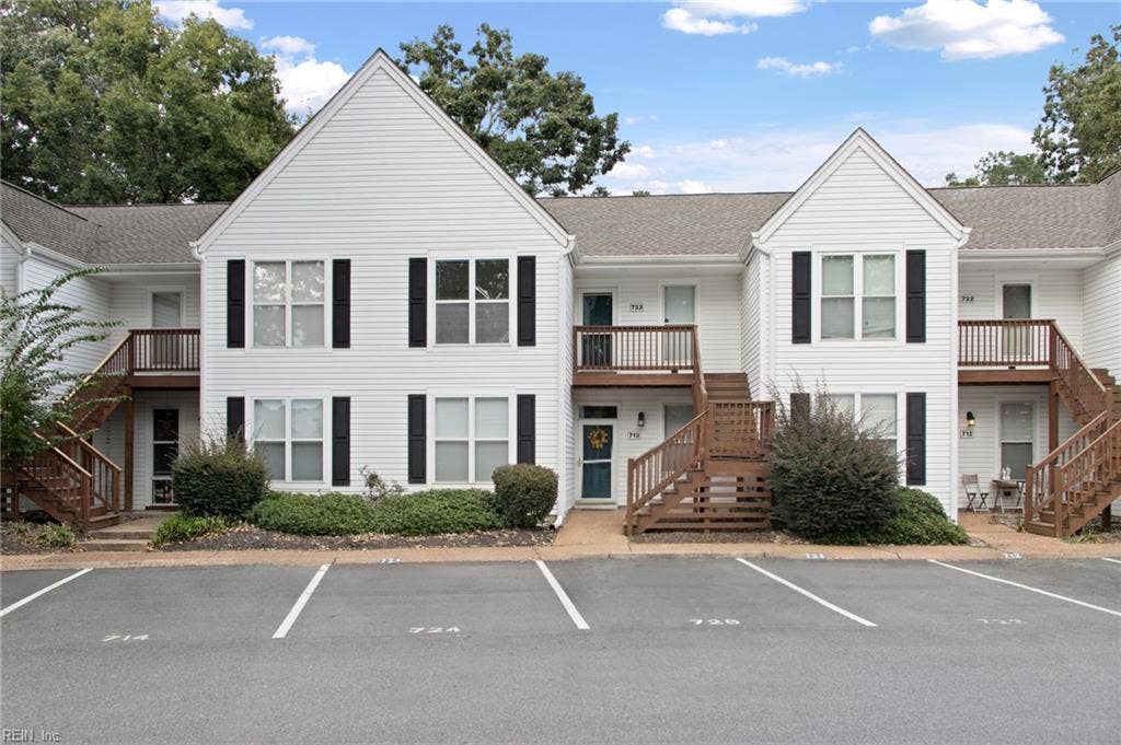 723 Ironwood Drive, Eagle Sound, Yorktown, VA 23693