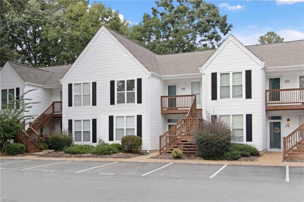 723 Ironwood Drive, Eagle Sound, Yorktown, VA 23693
