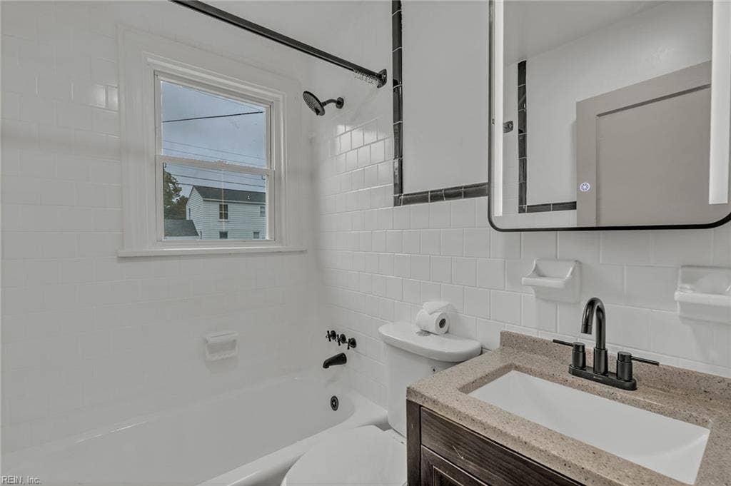 418 Alleghany Road Road, Hampton, VA 23661