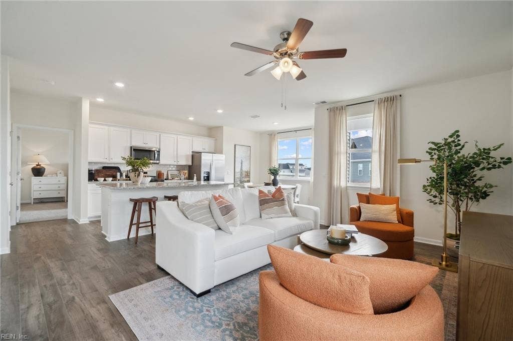 5106 Duxbury Road, Suffolk, VA 23435 5106 Duxbury Road, Suffolk, VA 23435