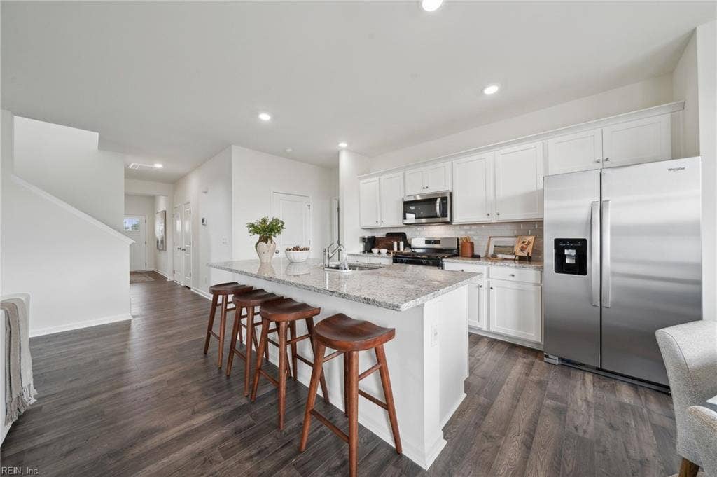 5106 Duxbury Road, Suffolk, VA 23435 5106 Duxbury Road, Suffolk, VA 23435