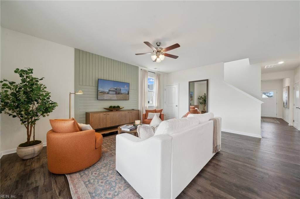 5106 Duxbury Road, Suffolk, VA 23435 5106 Duxbury Road, Suffolk, VA 23435