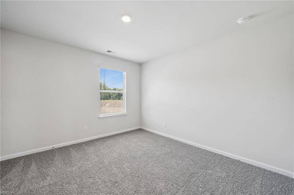 1026 Eastport Place, Suffolk, VA 23435 1026 Eastport Place, Suffolk, VA 23435