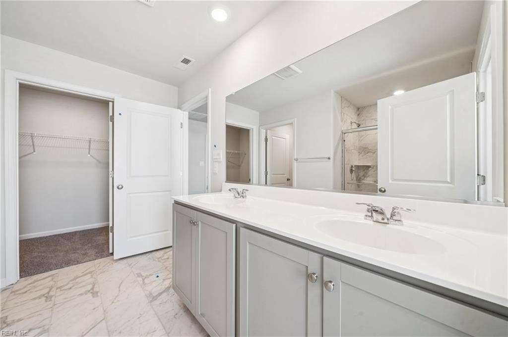 1026 Eastport Place, Suffolk, VA 23435 1026 Eastport Place, Suffolk, VA 23435