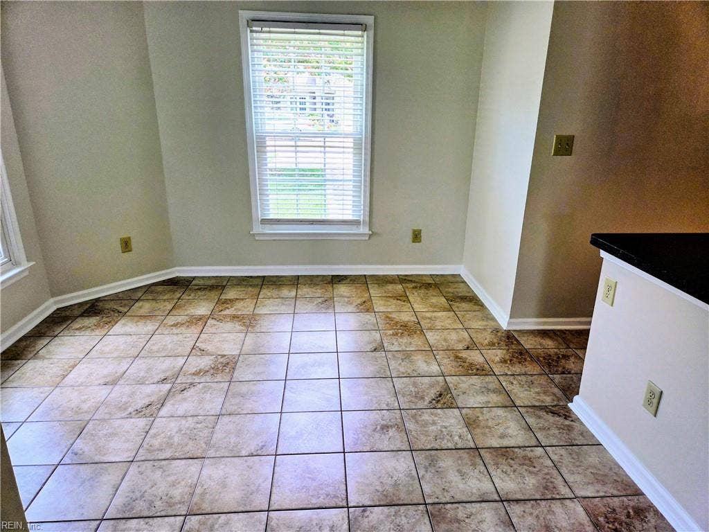 909 Willow Point, Newport News, VA 23602 909 Willow Point, Newport News, VA 23602