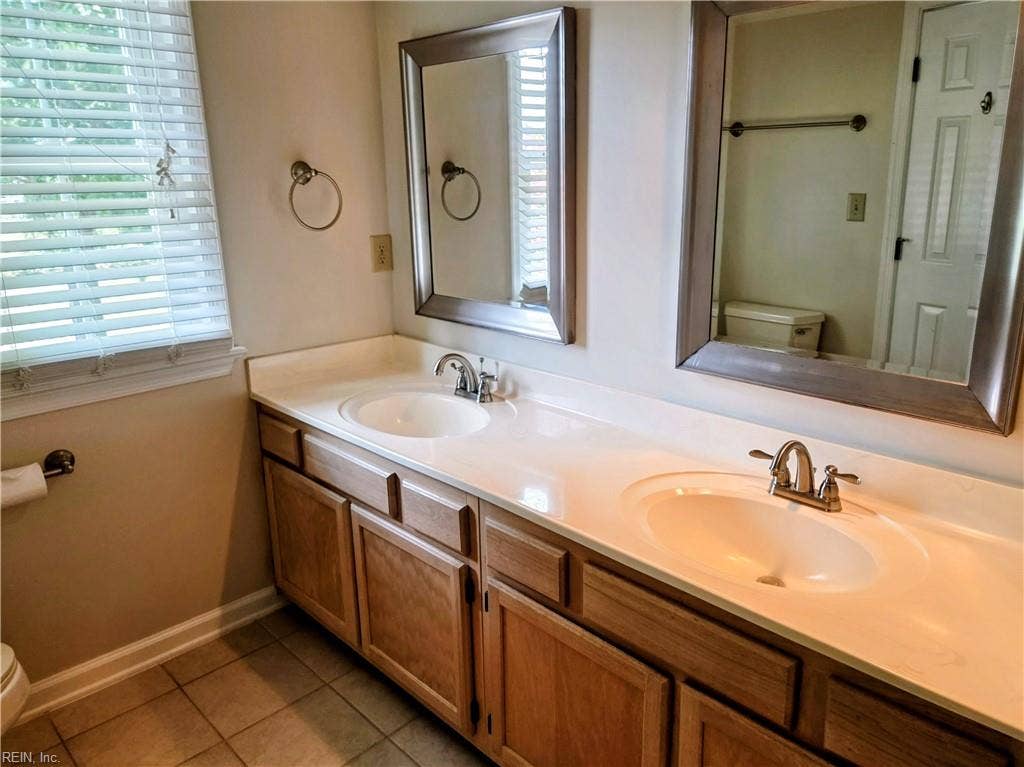 909 Willow Point, Newport News, VA 23602 909 Willow Point, Newport News, VA 23602