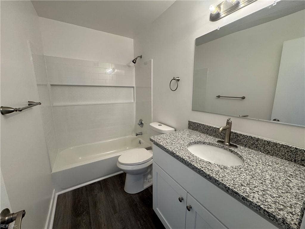 1125 Little Bay Avenue, #8, Norfolk, VA 23503 1125 Little Bay Avenue, #8, Norfolk, VA 23503