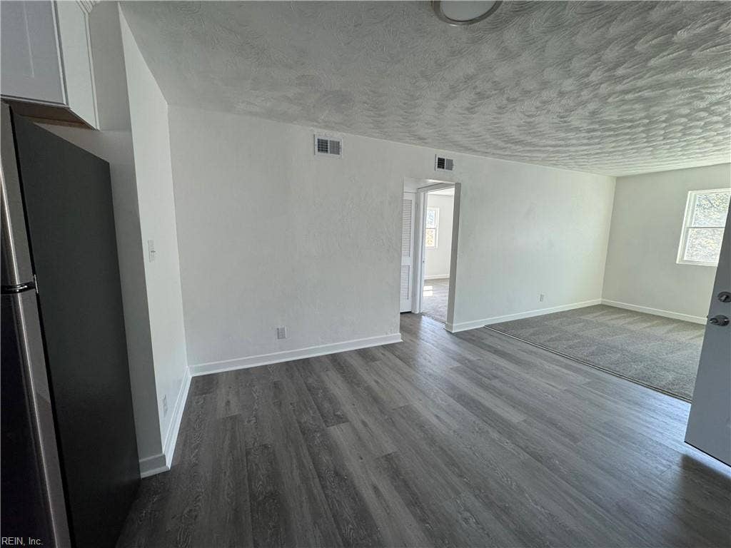 1125 Little Bay Avenue, #8, Norfolk, VA 23503 1125 Little Bay Avenue, #8, Norfolk, VA 23503