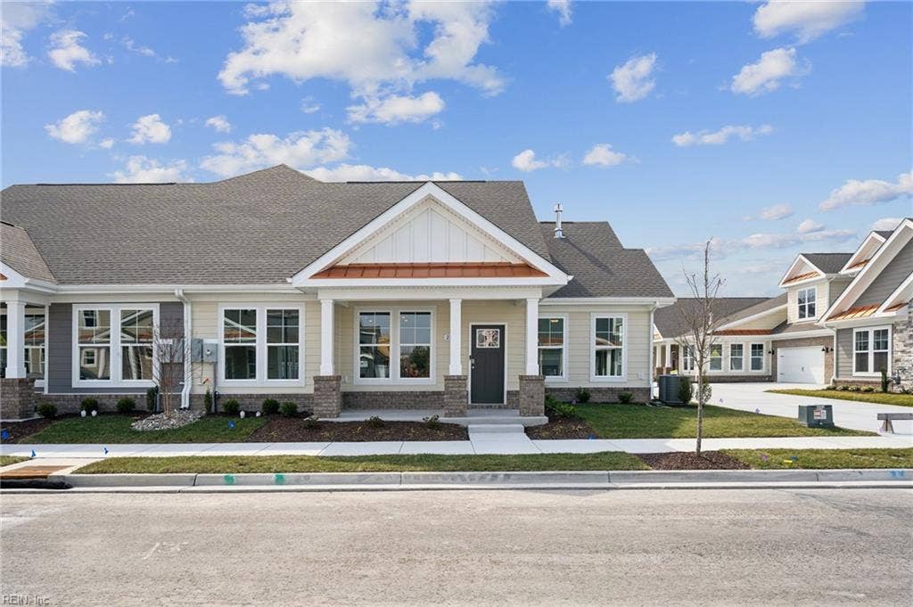 2213 Edwin Drive, Retreat At Edinburgh, Chesapeake, VA 23322