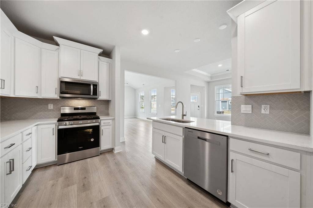 2213 Edwin Drive, Retreat At Edinburgh, Chesapeake, VA 23322