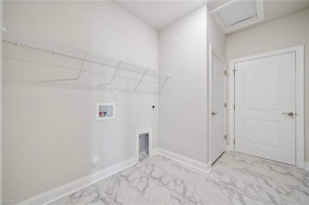 2213 Edwin Drive, Retreat At Edinburgh, Chesapeake, VA 23322