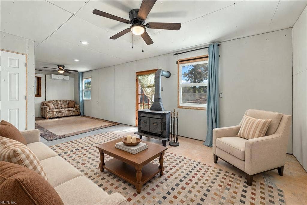 3928 Old Concord Road, Sandy Creek, Gloucester, VA 23061 3928 Old Concord Road, Sandy Creek, Gloucester, VA 23061