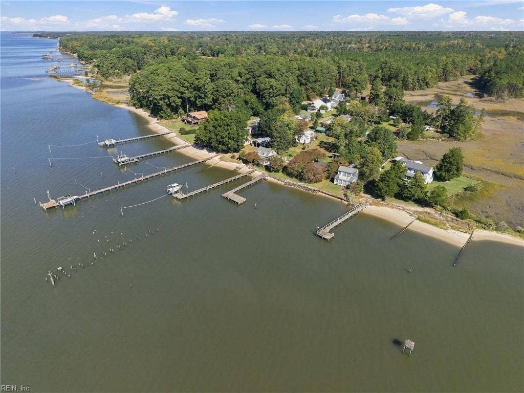 3928 Old Concord Road, Sandy Creek, Gloucester, VA 23061 3928 Old Concord Road, Sandy Creek, Gloucester, VA 23061