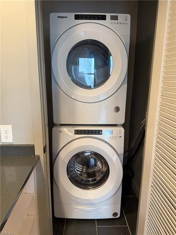 1 E Plume Street, #1, Downtown, Norfolk, VA 23510 In-unit laundry