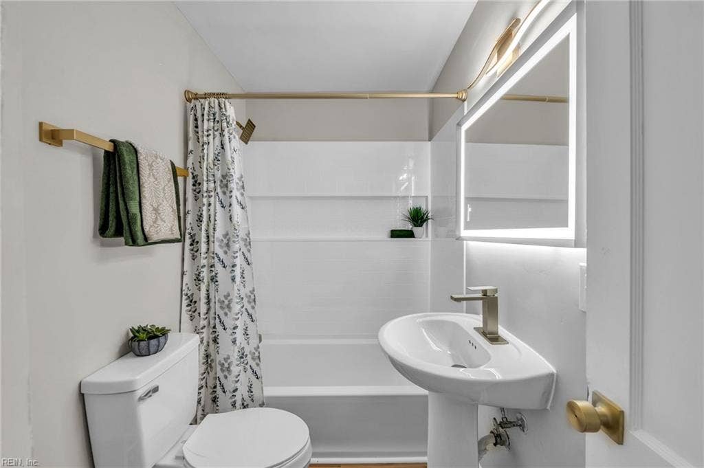2417 Juniper Street, Norfolk, VA 23513