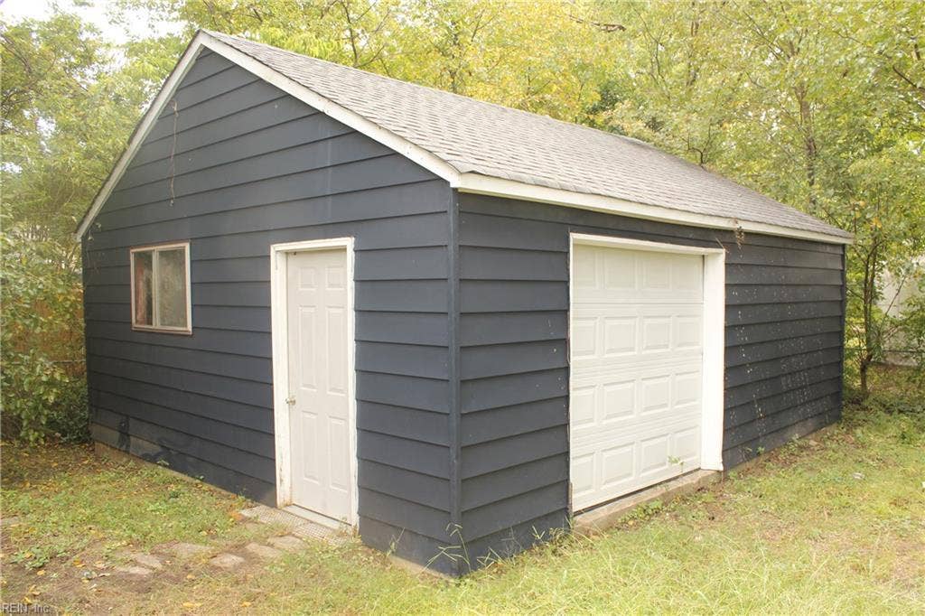 1805 Broadstreet Road, Windsor Terr., Hampton, VA 23666 1805 Broadstreet Road, Windsor Terr., Hampton, VA 23666