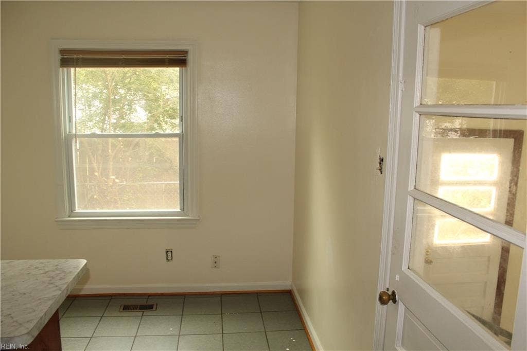 1805 Broadstreet Road, Windsor Terr., Hampton, VA 23666 1805 Broadstreet Road, Windsor Terr., Hampton, VA 23666