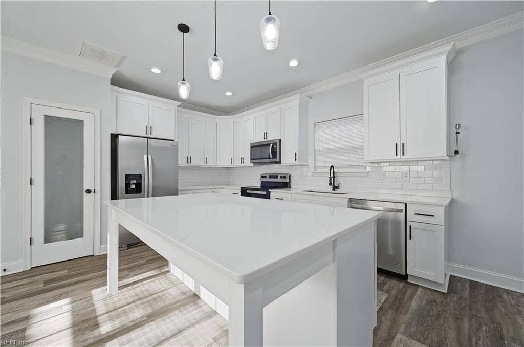 1304 West Avenue, Hampton, VA 23669
