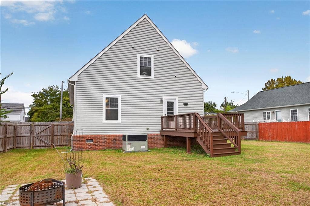 815 W Queen Street, Hampton, VA 23669