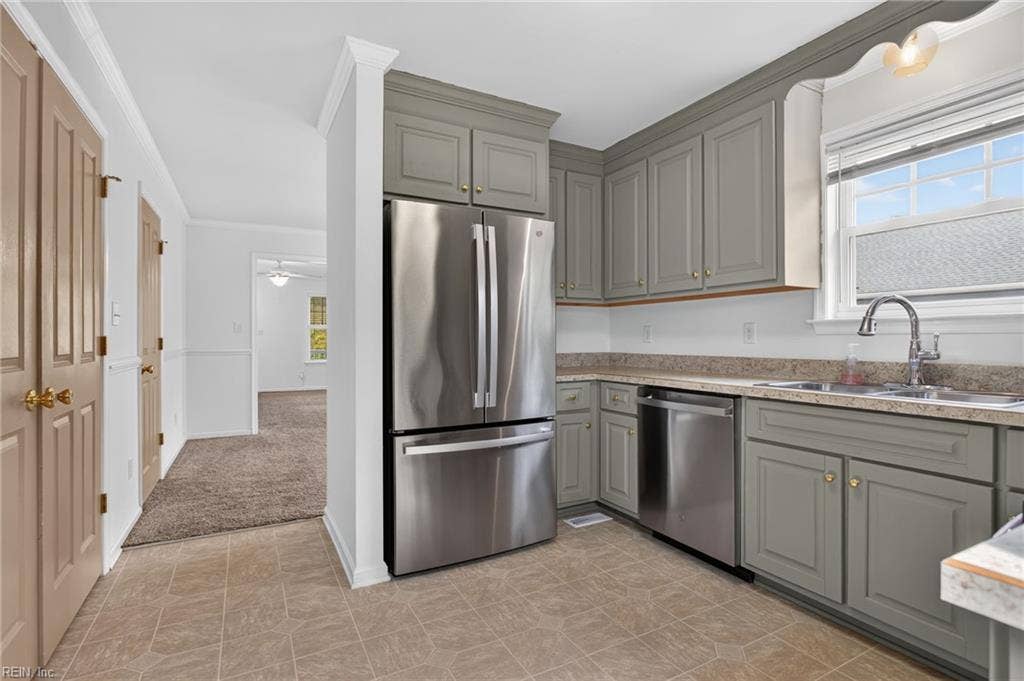 815 W Queen Street, Hampton, VA 23669