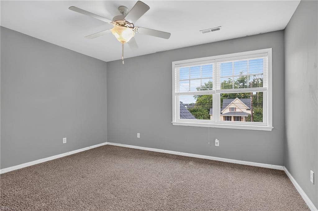 815 W Queen Street, Hampton, VA 23669