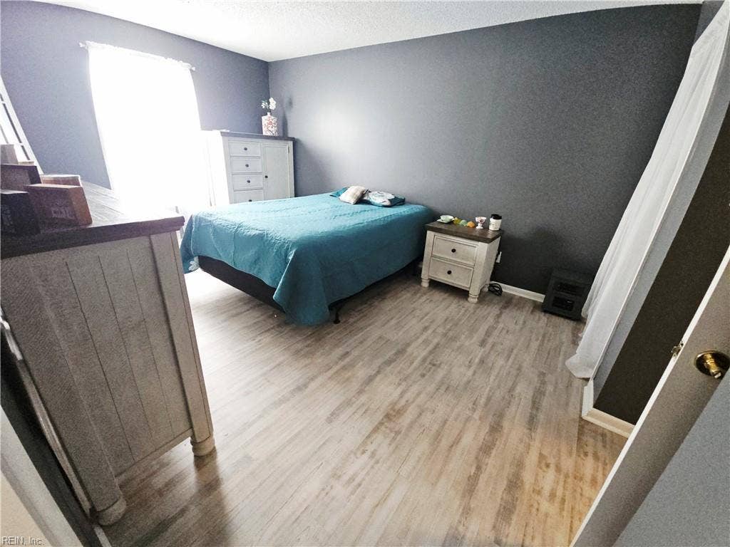 Second bedroom has access to the Hall Full bathroom