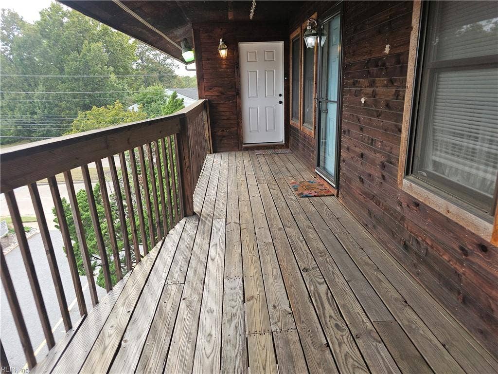 Front Door Unit 301