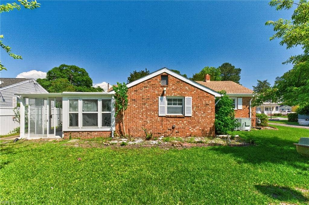 404 Eisenhower Circle, Portsmouth, VA 23701