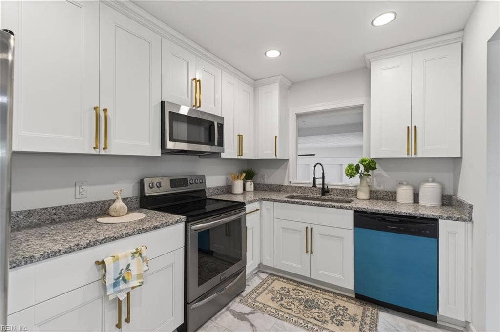 404 Eisenhower Circle, Portsmouth, VA 23701