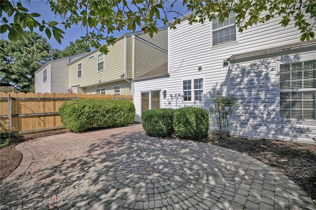104 Bishops Reach, Smithfield, VA 23430 104 Bishops Reach, Smithfield, VA 23430