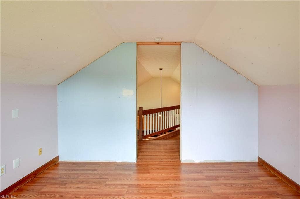144 Lane Crescent, Smithfield, VA 23430 144 Lane Crescent, Smithfield, VA 23430