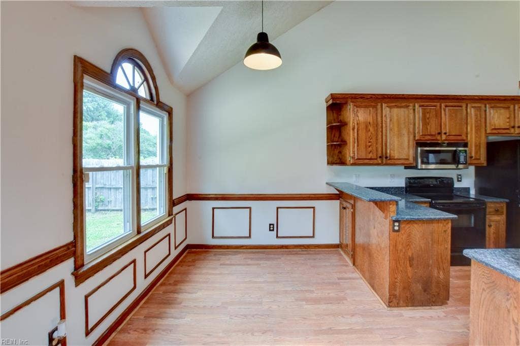 144 Lane Crescent, Smithfield, VA 23430 144 Lane Crescent, Smithfield, VA 23430