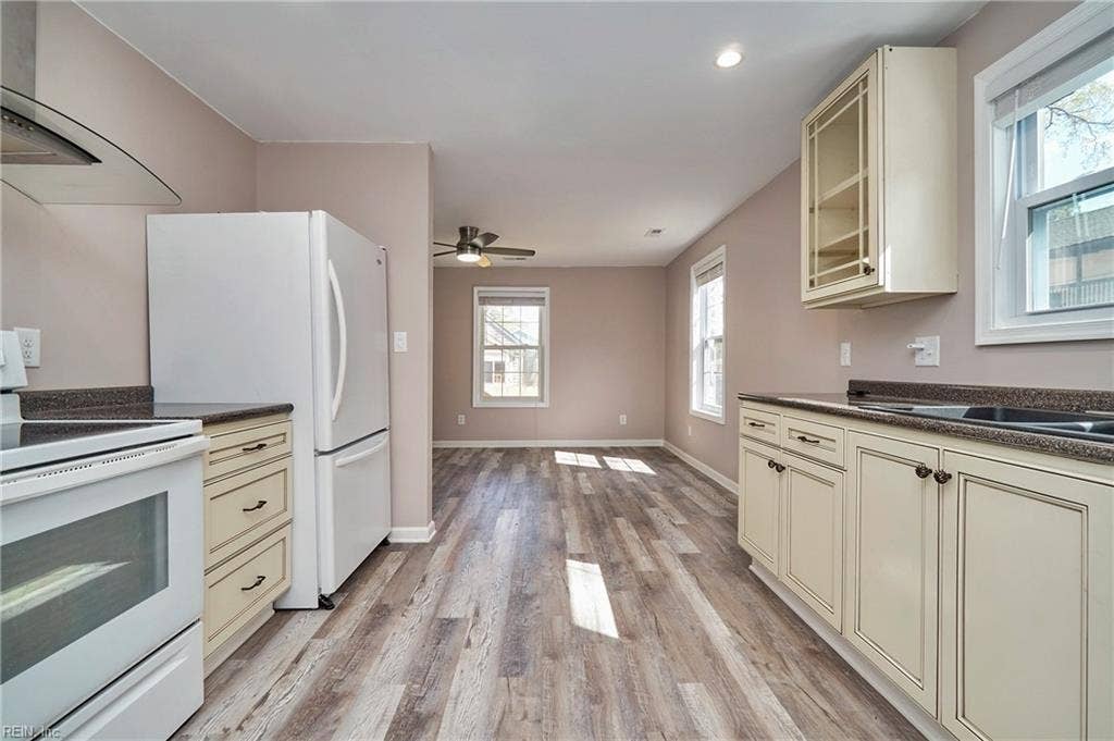 9533 11th Bay Street, #B, East Ocean View, Norfolk, VA 23519 9533 11th Bay Street, #B, East Ocean View, Norfolk, VA 23519