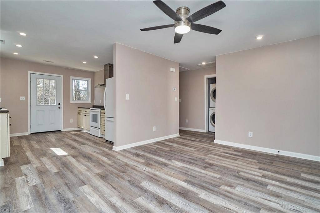 9533 11th Bay Street, #B, East Ocean View, Norfolk, VA 23519 9533 11th Bay Street, #B, East Ocean View, Norfolk, VA 23519
