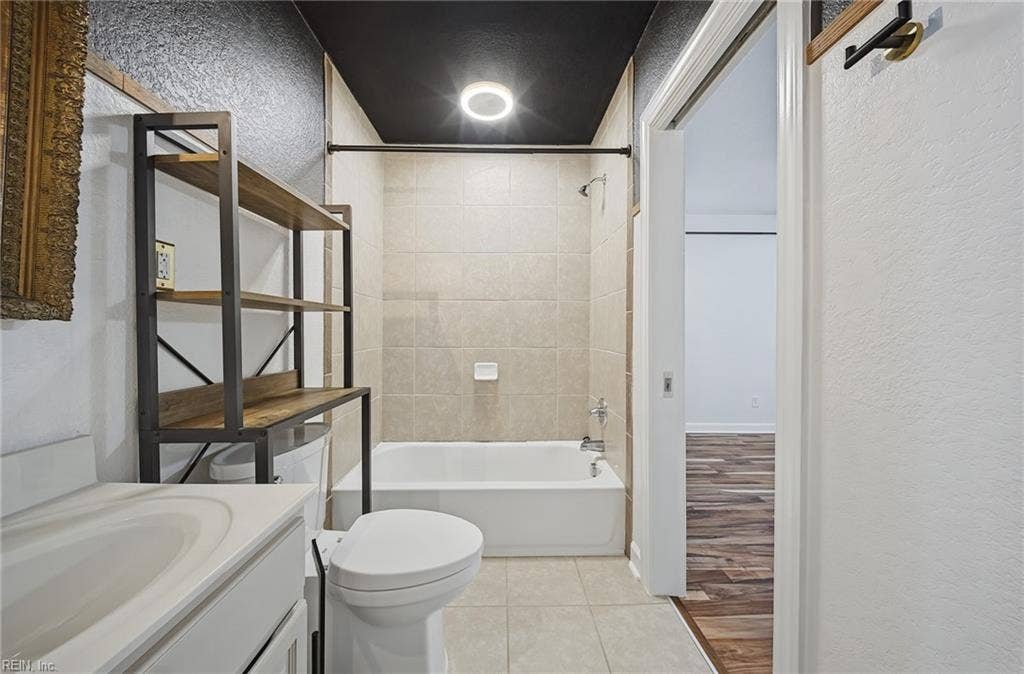 4914 Newport Avenue, Colonial Place, Norfolk, VA 23508