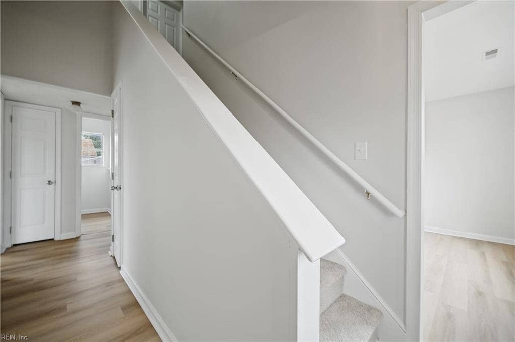 10 Harrogate Lane, Hampton, VA 23666 10 Harrogate Lane, Hampton, VA 23666