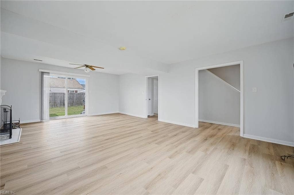 10 Harrogate Lane, Hampton, VA 23666 10 Harrogate Lane, Hampton, VA 23666