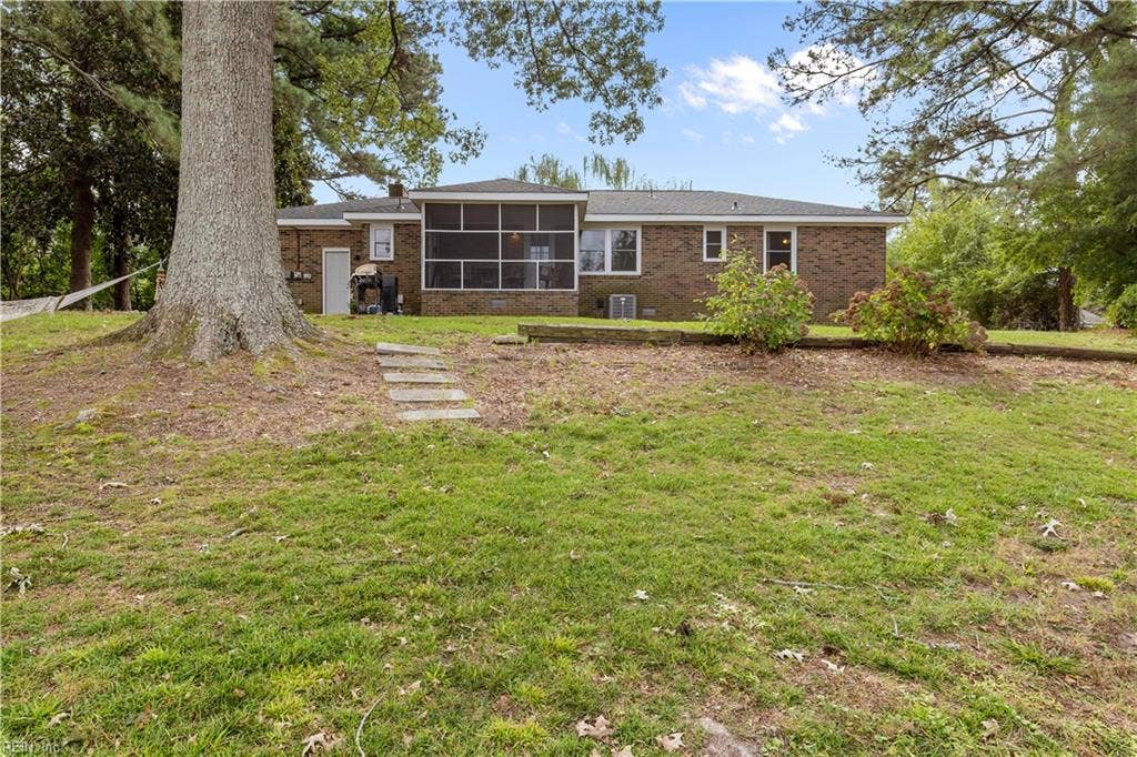2217 Wilroy Road, Suffolk, VA 23434 2217 Wilroy Road, Suffolk, VA 23434