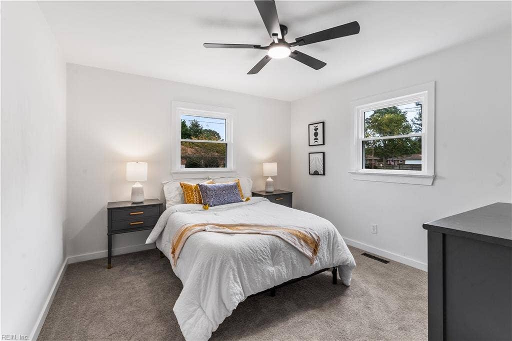 138 W Royce Drive, Chesapeake, VA 23322 138 W Royce Drive, Chesapeake, VA 23322