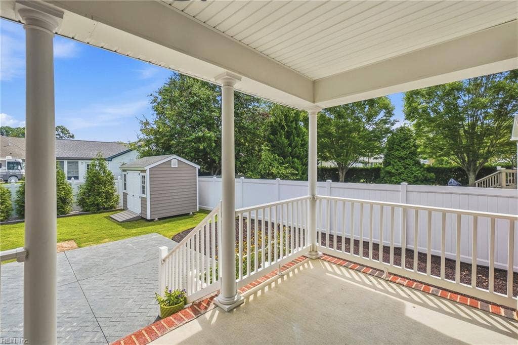 522 Bells Hollow Court, Bells Hollow Estates, Chesapeake, VA 23322