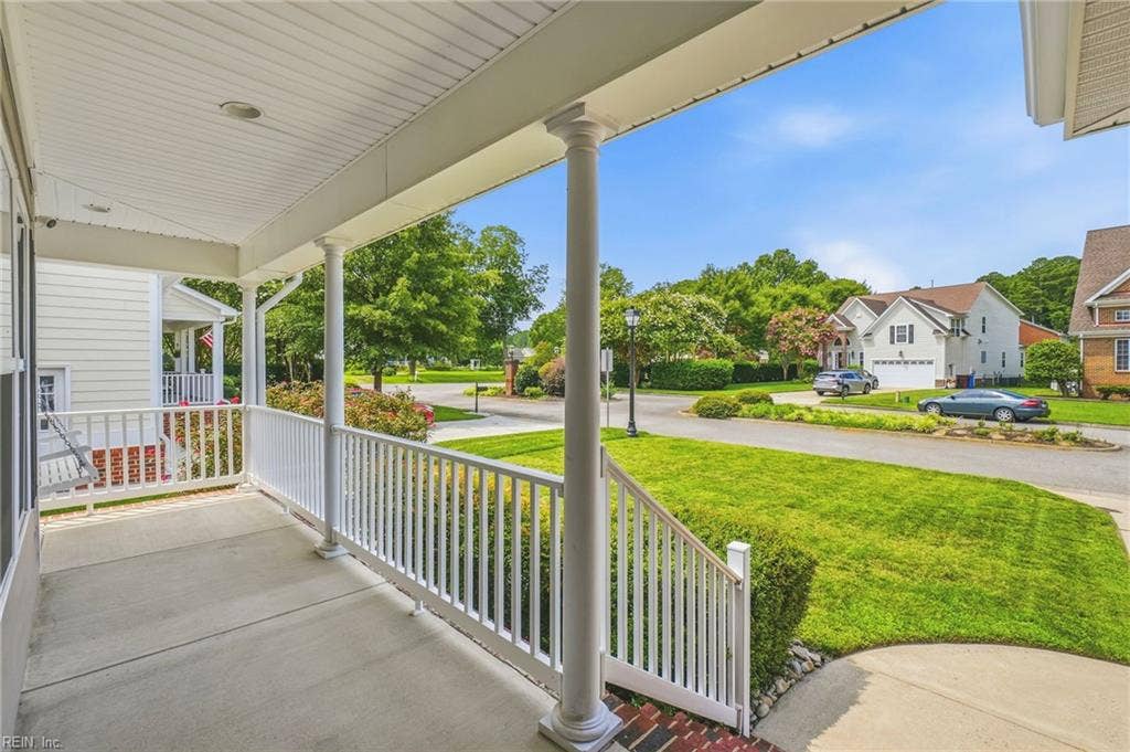 522 Bells Hollow Court, Bells Hollow Estates, Chesapeake, VA 23322